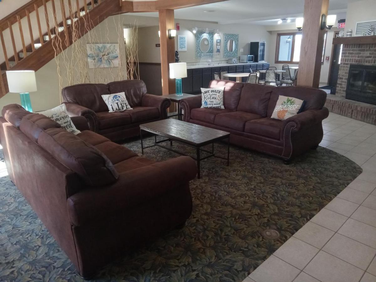 Paradise Shores Hotel Holcombe 外观 照片