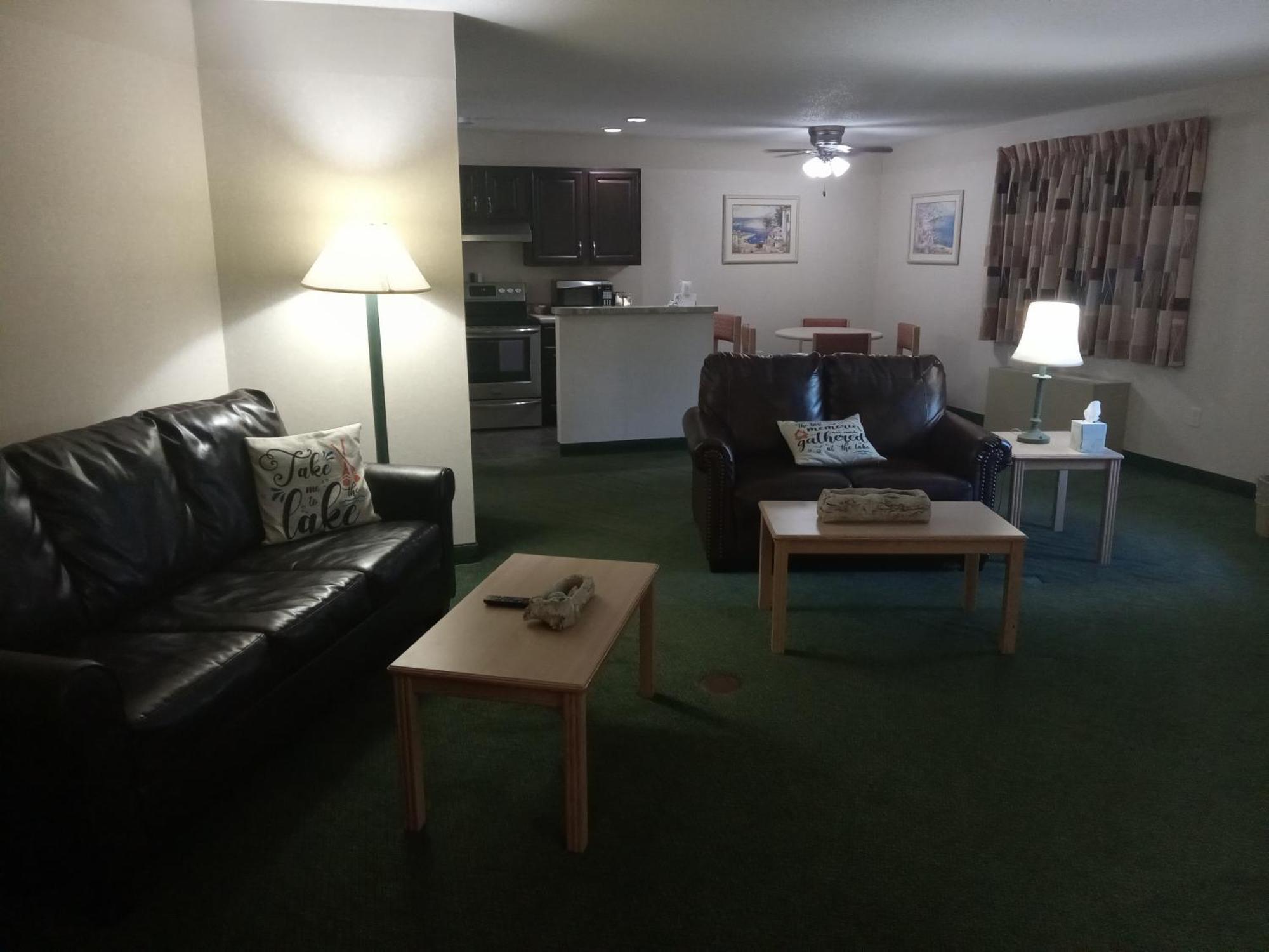 Paradise Shores Hotel Holcombe 外观 照片